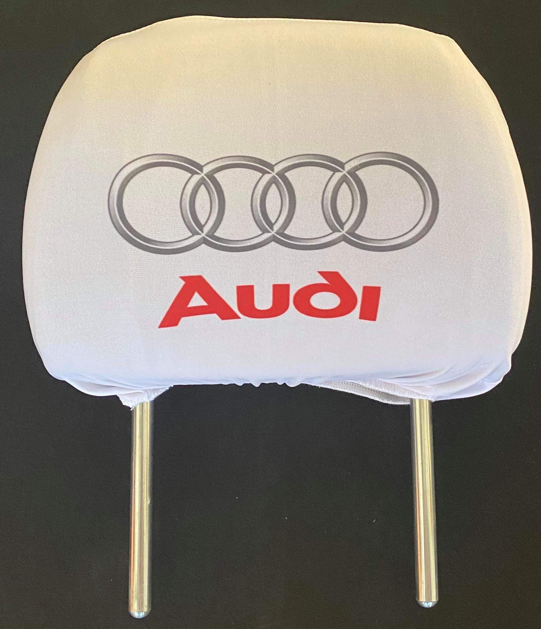 Biele návleky na opierky hlavy s logom Audi